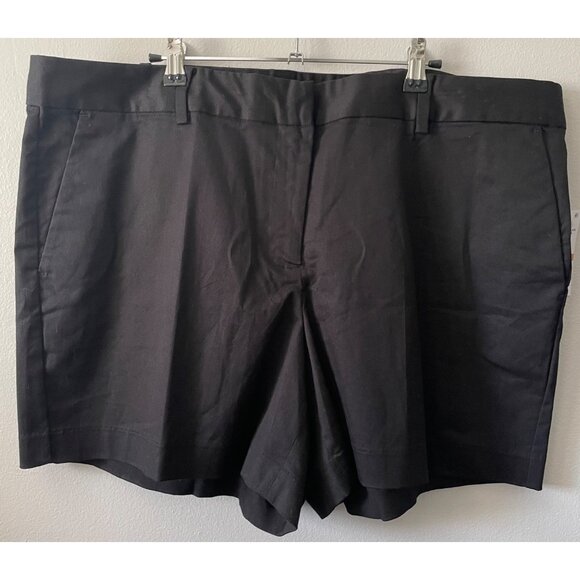 NWT Michael Kors Womens Black Chino Shorts Size 16W - Picture 1 of 6